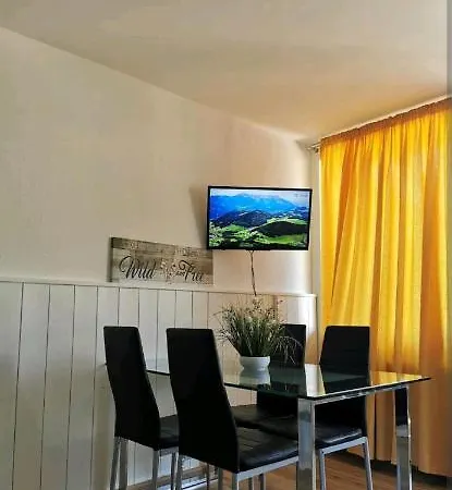 Gokaprun Mit Blick Auf Berge * Kaprun