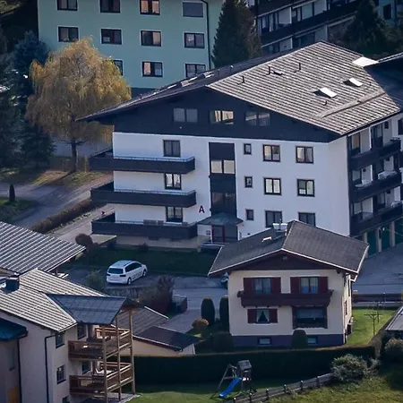 Gokaprun Mit Blick Auf Berge