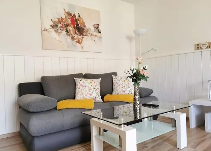 Gokaprun Mit Blick Auf Berge * Kaprun